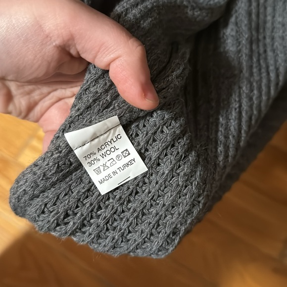 BRAND NEW WOMENS DESIGNED CARDIGAN ONE SIZE FOR SALE - Picture 15 of 17